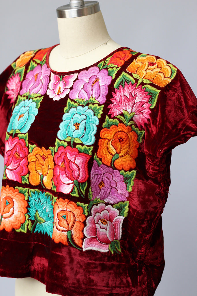 Rare Vintage Tehuantepec Mexico Embroidered Huipil Blouse Burgundy