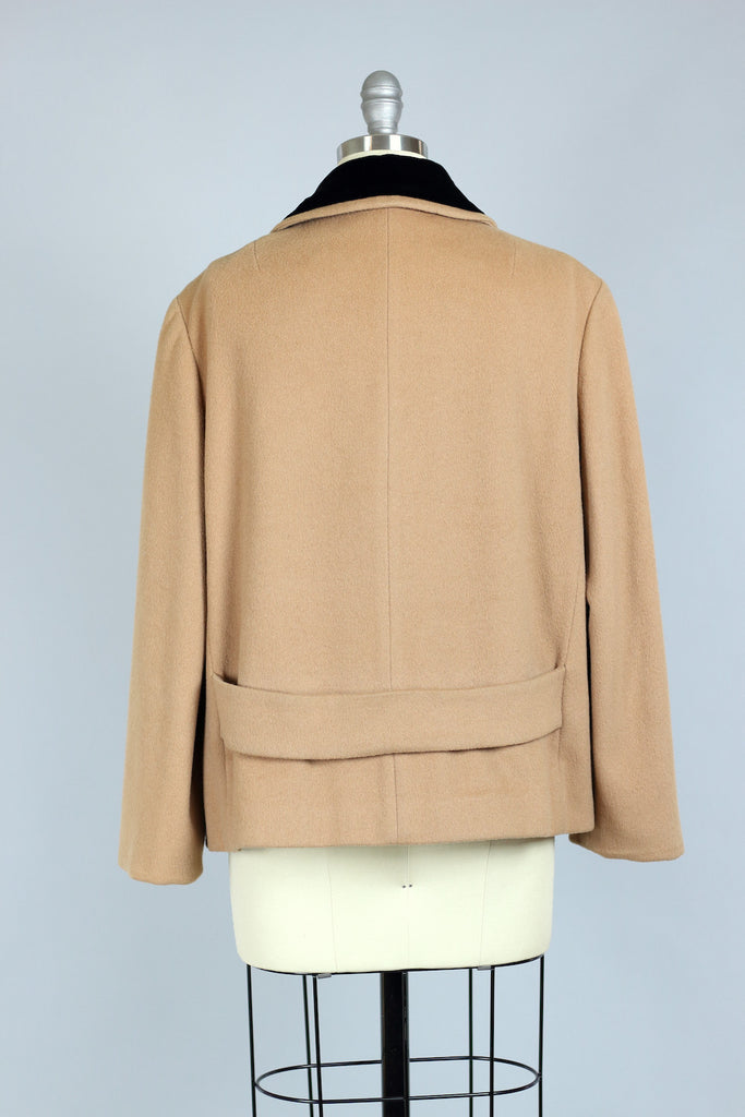 Vintage Double Breasted Camel Coat with Contrasting Collar
