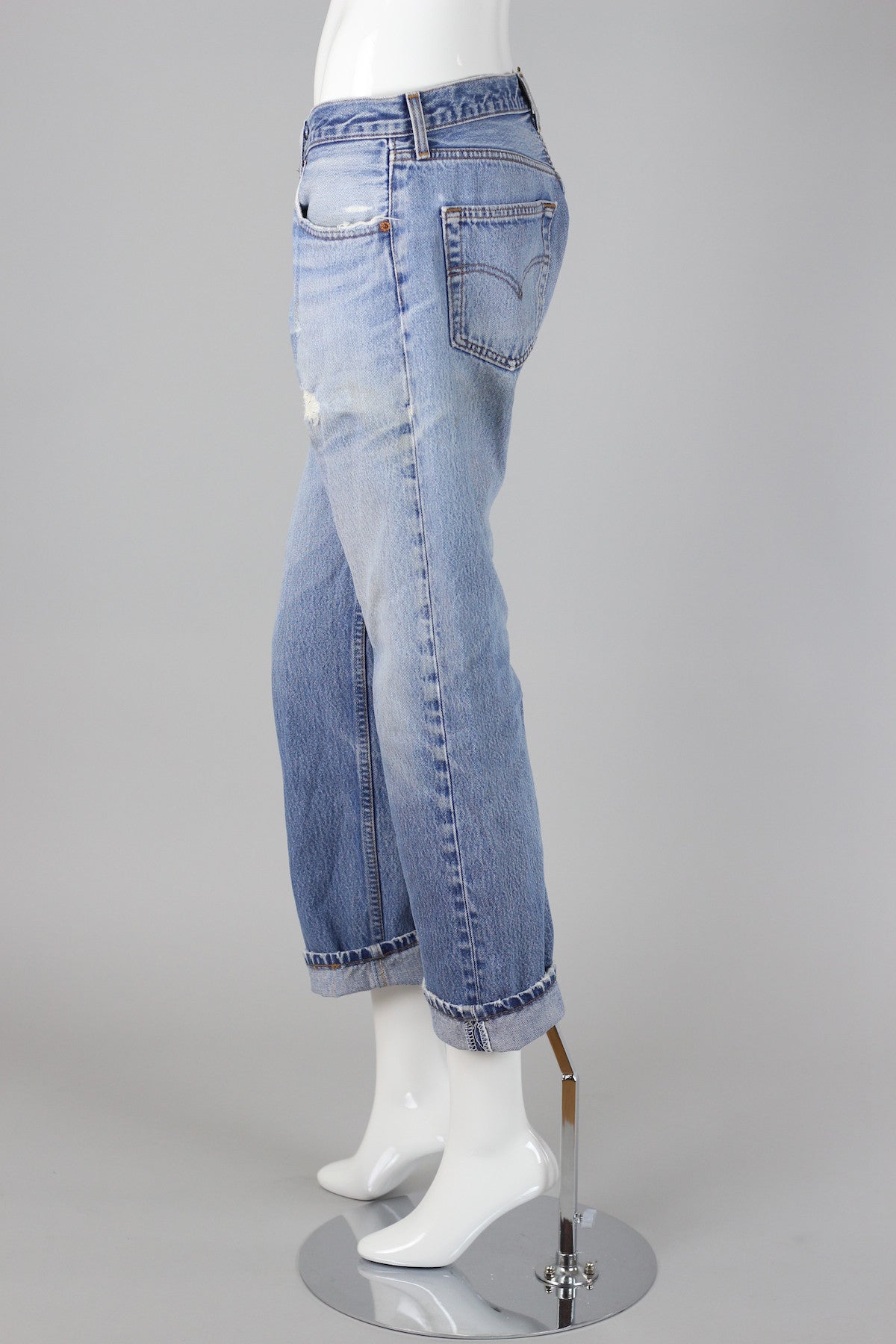 Perfect Vintage Levi's 501xx High Waist Boyfriend Jeans with Button Fly