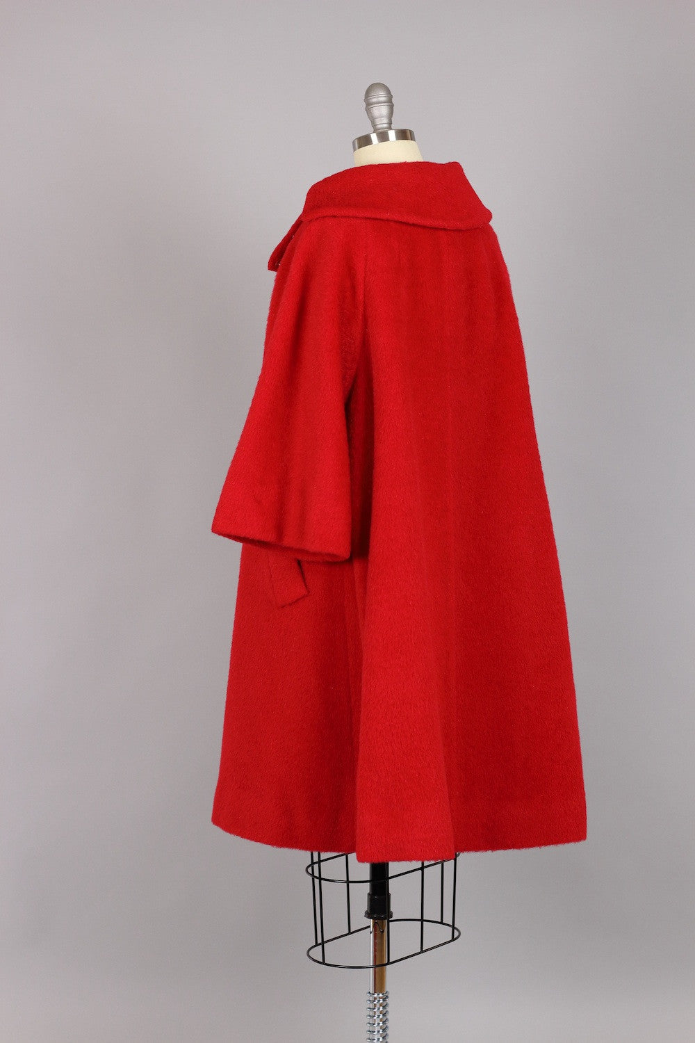 Lipstick Red 'Tisse a Paris' for Lilli Ann Vintage 1960s Swing Coat