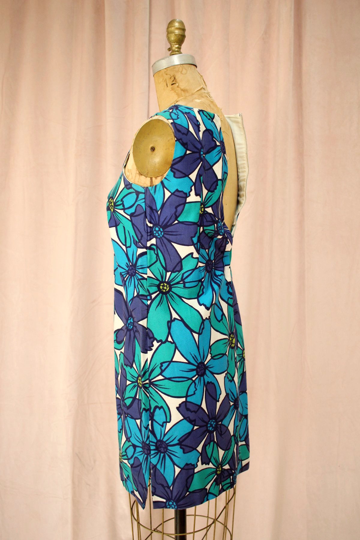 The Twiggy | 60s Floral Mini Dress