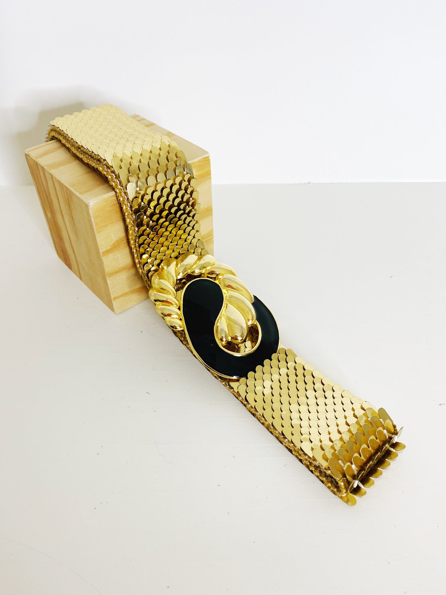 Black and Gold Stretch Fish Scale Belt