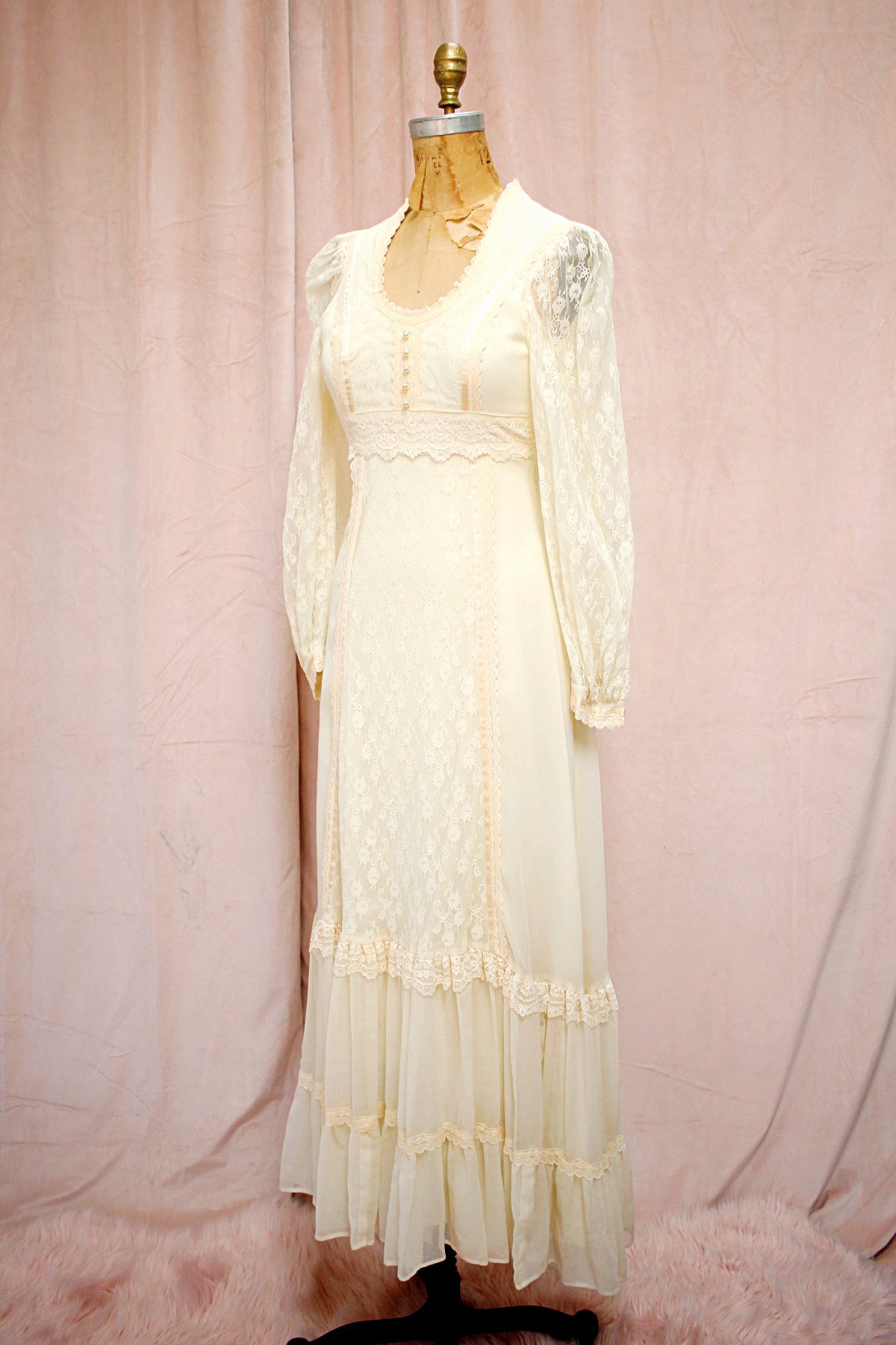 gunne sax vintage wedding dress 1970's / High Neckline / Long Sleeves / Cottage Core / Cotton Gauze / Size XS The new store gunne sax vintage wedding dress