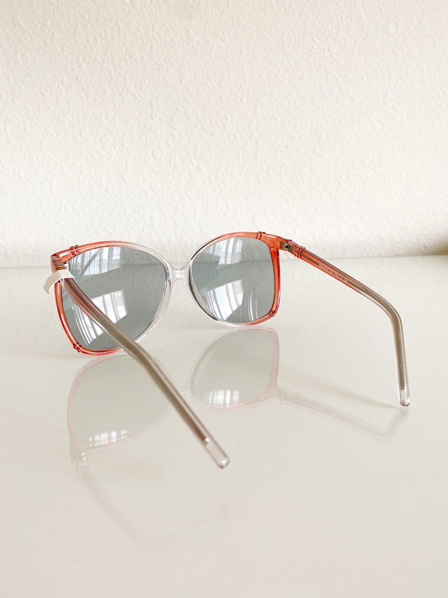 70s Sunglasses - Red Ombré