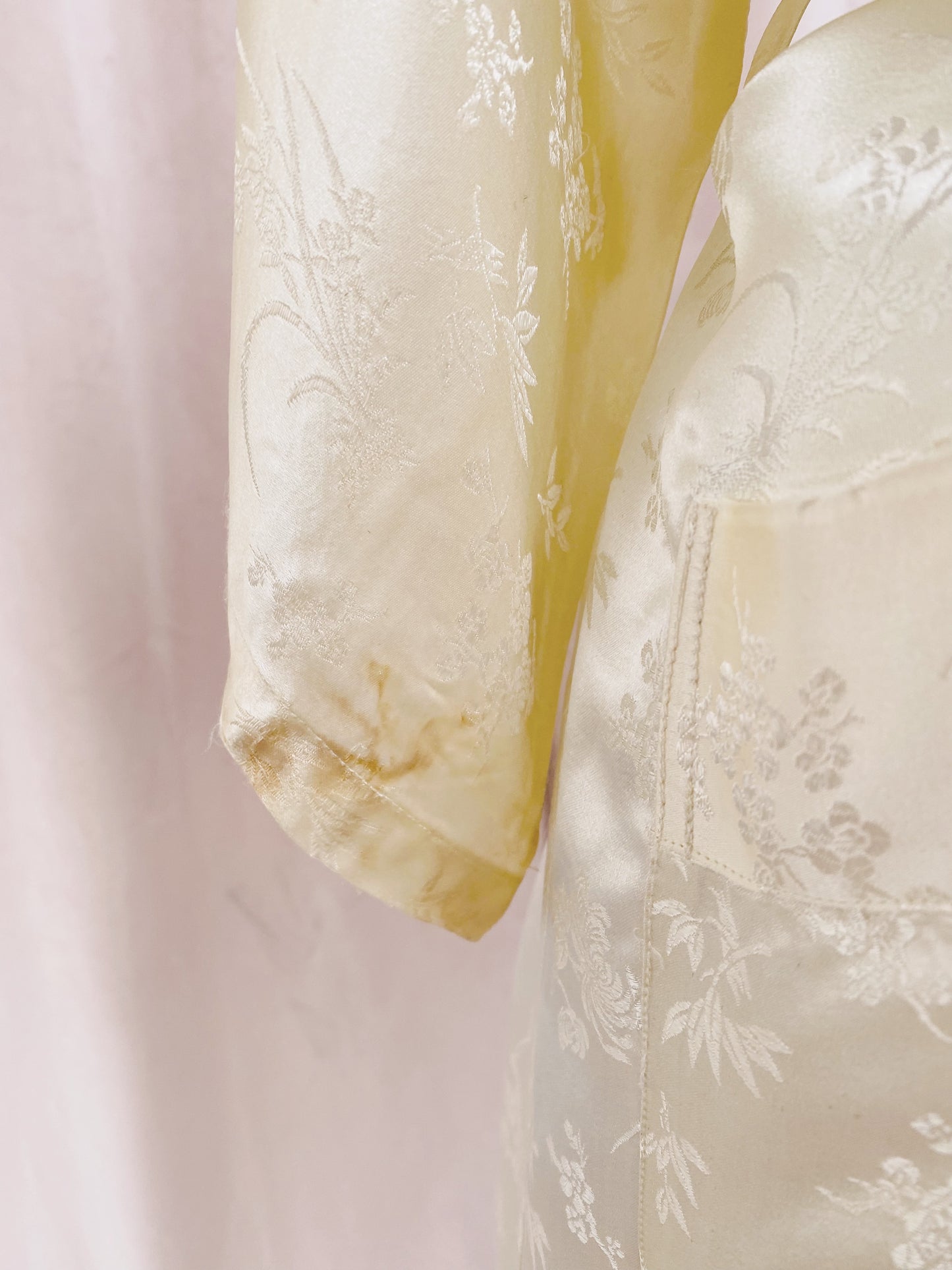 1950s Ivory Silk Robe